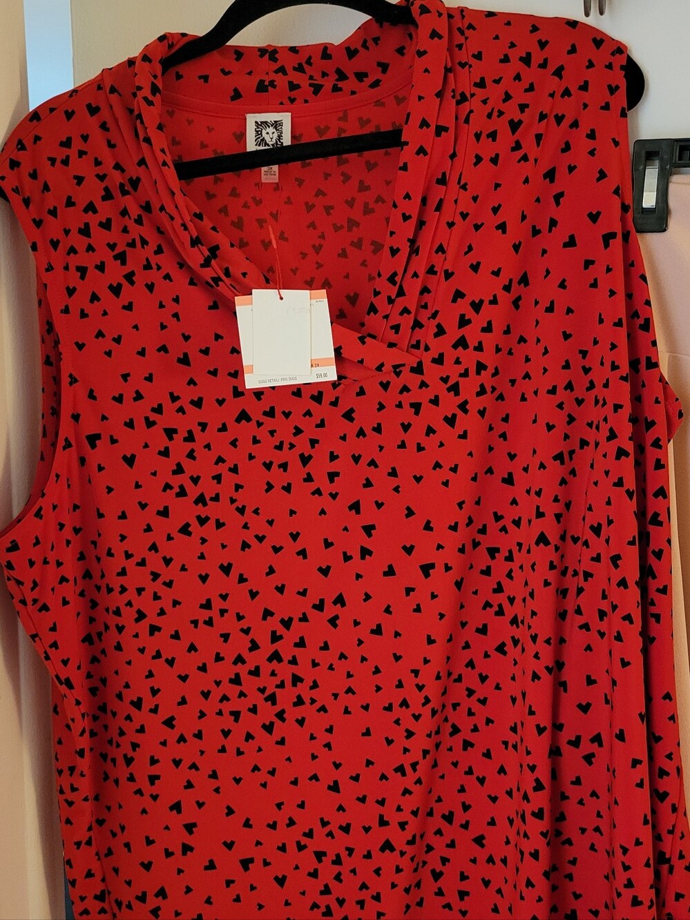 Anne Klein Sleeveless Red Heart-Print V-Neck Women’s Top